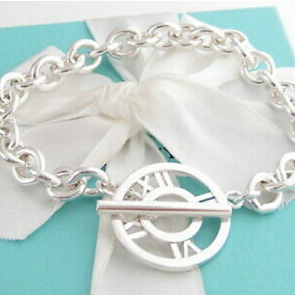 Tiffany & Co. Jewelry - Authentic Tiffany & Co Atlas Host Pick